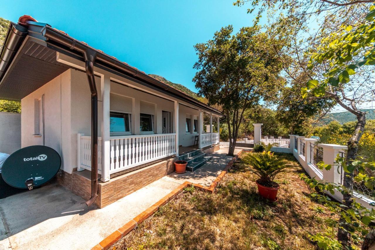 Holiday Home Marija Budva Exteriör bild